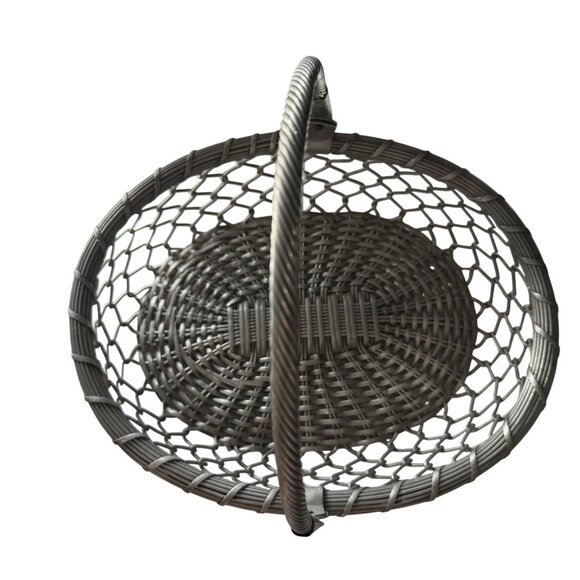 Andrea by Sadek 11.5” X 9” wire basket with moveable handle home decor farmhouse - Picture 2 of 8